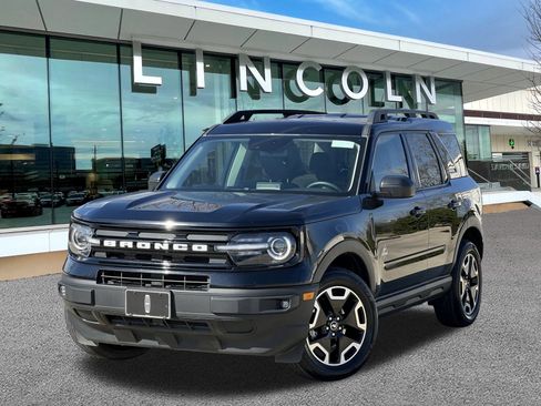 Used 2022 Ford Bronco Sport Outer Banks w/ Tech Package image 1