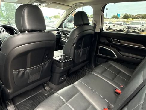 Used 2021 Kia Telluride EX AWD/4WD image 10