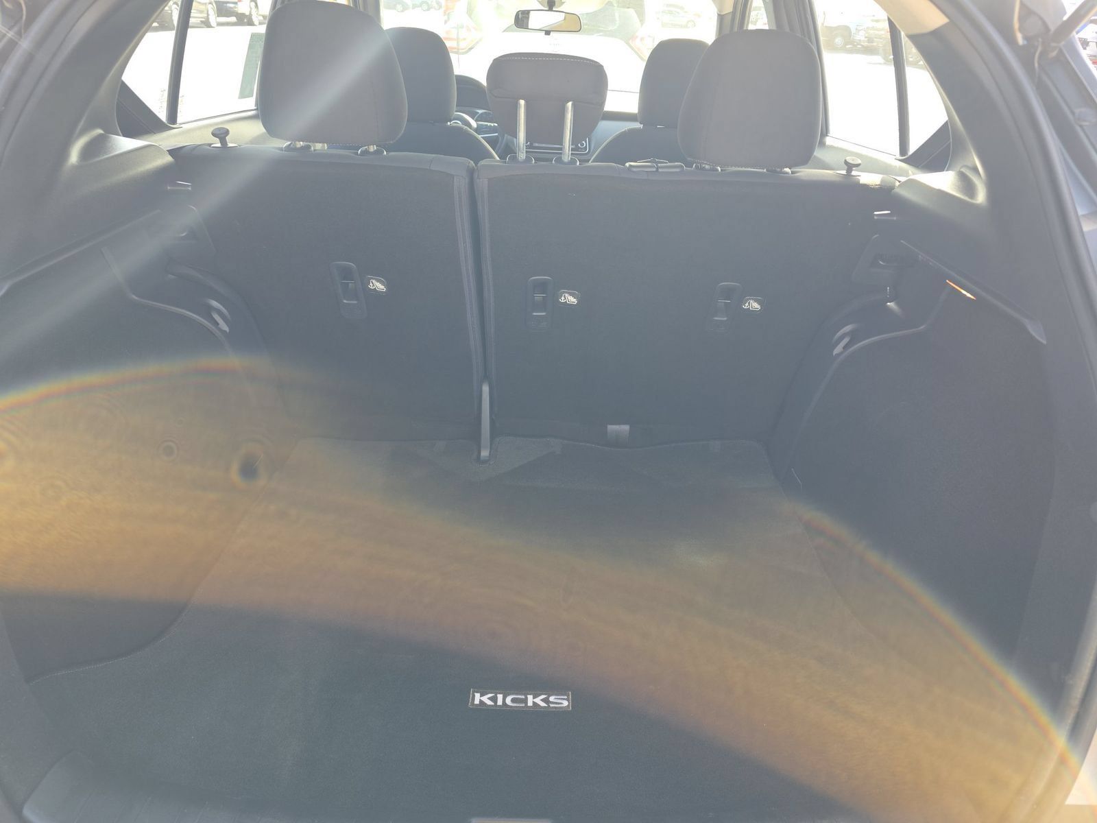 Used 2020 Nissan Kicks S FWD image 7