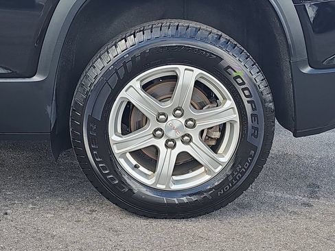 Used 2019 GMC Acadia SLE w/ LPO, Floor Liner Package FWD image 36