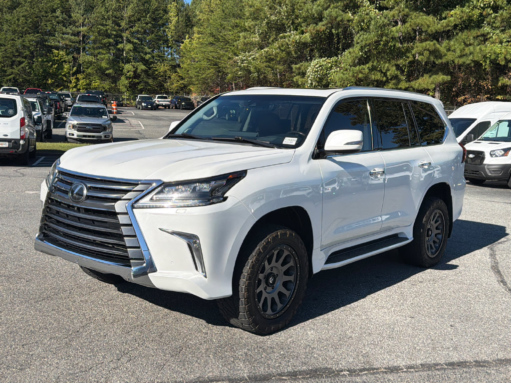 Used 2017 Lexus LX 570 4WD w/ Luxury Package image 3