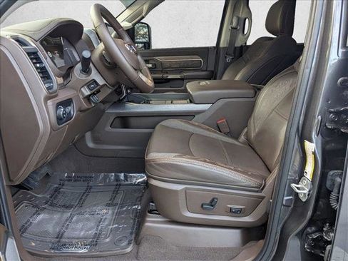 Used 2025 RAM 2500 Limited image 15