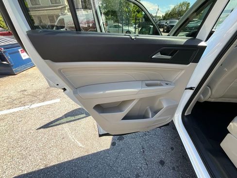 Used 2022 Volkswagen Atlas SE image 26