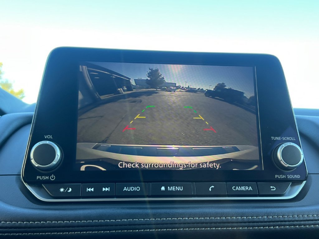 Certified 2024 Nissan Rogue SV FWD image 9