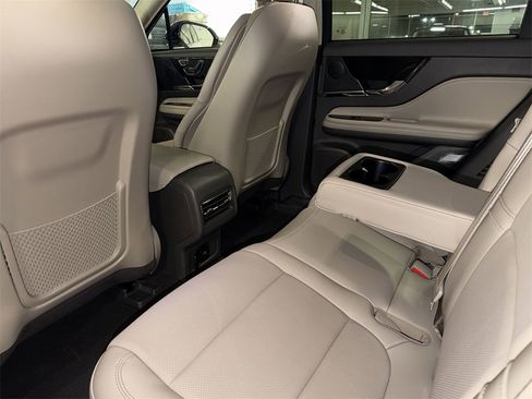 Used 2024 Lincoln Corsair Grand Touring image 27