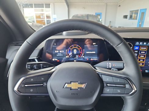 New 2026 Chevrolet Suburban Premier w/ Sun And Tow Package image 19