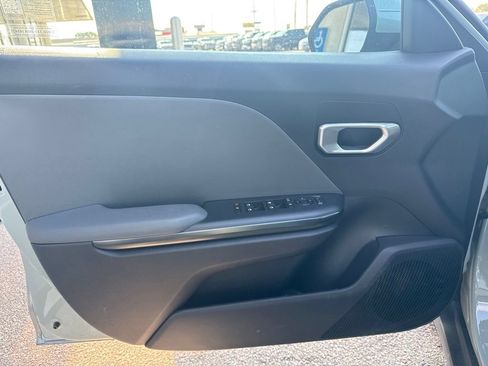 Used 2025 Kia K4 FWD image 20