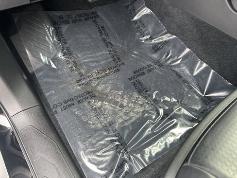 Used 2023 Toyota Tacoma Limited image 17