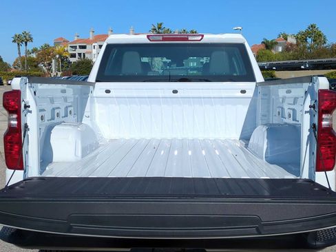 Used 2026 Chevrolet Silverado 1500 W/T image 23