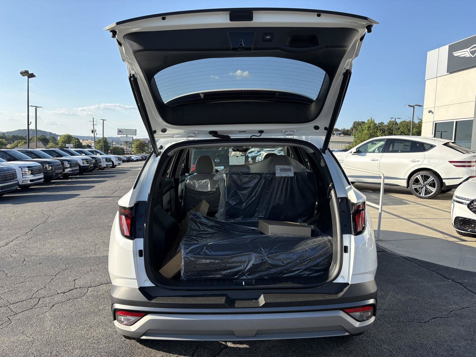 New 2026 Hyundai Tucson SEL Plus AWD/4WD image 9