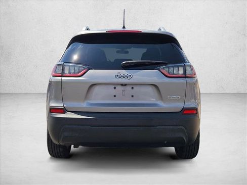 Used 2019 Jeep Cherokee Latitude w/ Popular Appearance Group FWD image 6