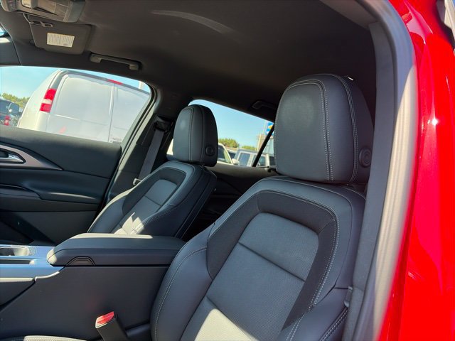 Used 2024 Chevrolet Equinox EV LT w/ Active Safety Package 3 FWD image 11
