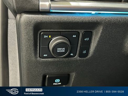 Used 2025 Ford Expedition Platinum image 25