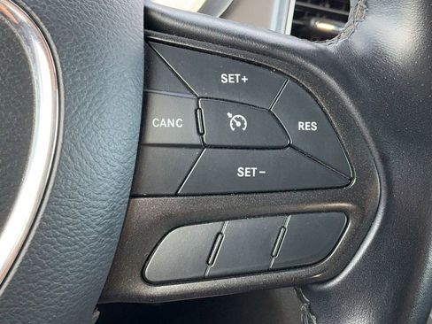 Used 2023 Dodge Charger SXT image 23