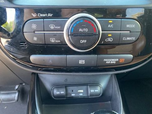 Used 2015 Kia Soul ! w/ Sun & Sound Package FWD image 14