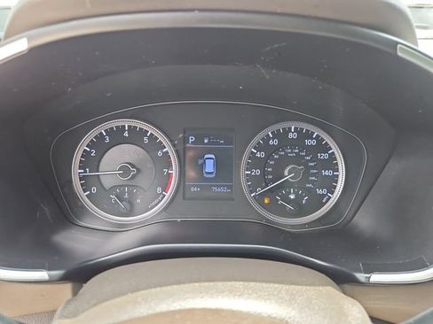 Used 2019 Hyundai Santa Fe SE FWD image 17