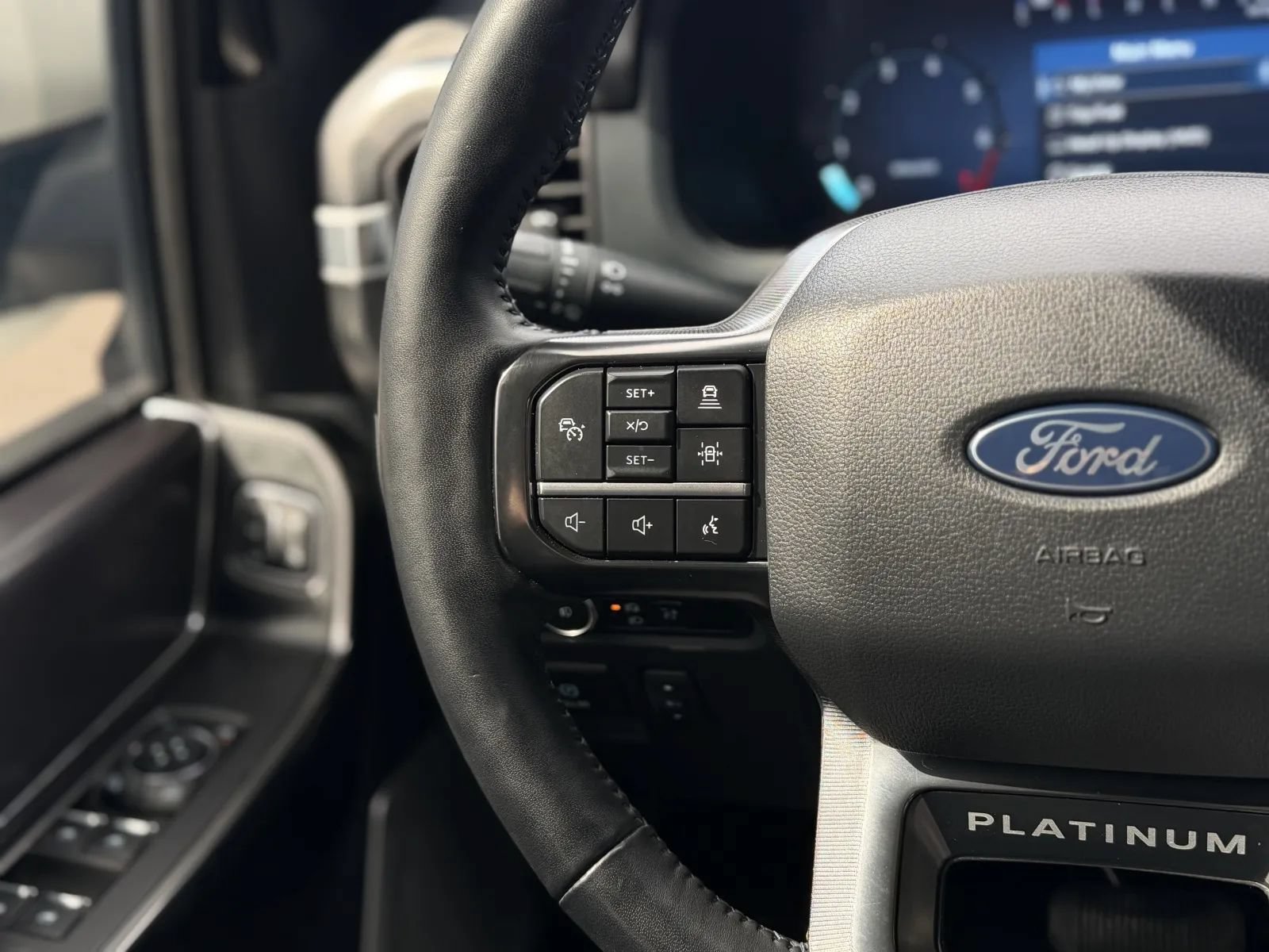 Used 2024 Ford F150 Platinum w/ FX4 Off-Road Package AWD/4WD image 23