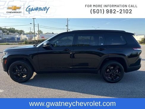 Used 2024 Jeep Grand Cherokee L Limited w/ Black Appearance Package image 8