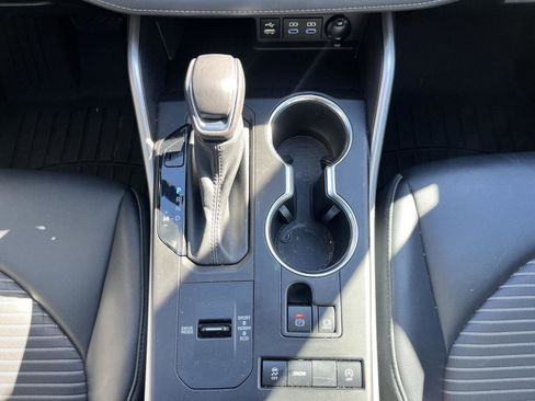 Used 2022 Toyota Highlander XSE image 29