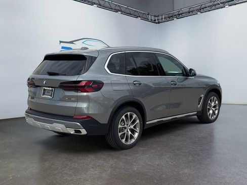 New 2026 BMW X5 xDrive40i image 3