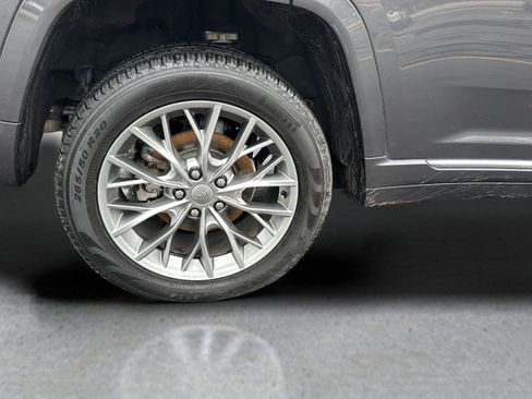 Used 2022 Jeep Grand Cherokee Summit w/ Luxury Tech Group V RWD image 20