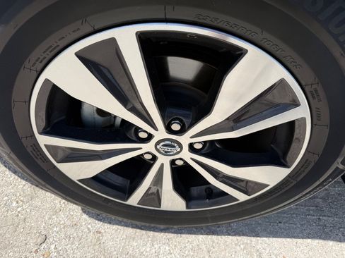 Used 2020 Nissan Murano SV w/ Premium Package FWD image 19