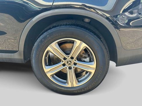 Used 2019 Mercedes-Benz GLC 300 4MATIC image 9