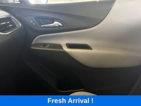 Used 2023 Chevrolet Equinox LS w/ LS Convenience Package FWD image 11