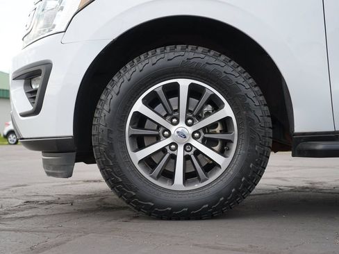 Used 2019 Ford Expedition Max XL AWD/4WD image 11