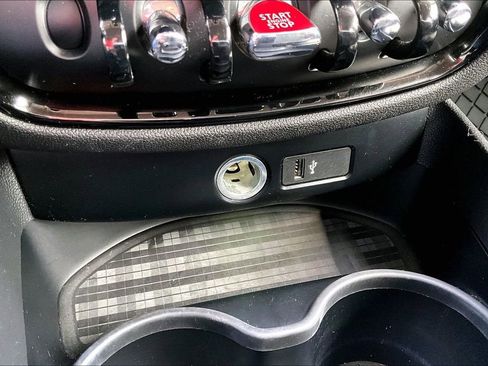 Used 2020 MINI Cooper Clubman S image 32