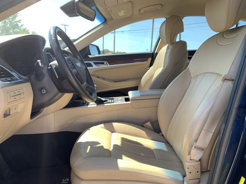 Used 2018 Genesis G80 3.8 RWD image 16