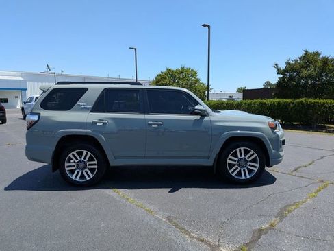 Used 2022 Toyota 4Runner TRD Sport w/ Technology Package RWD image 2