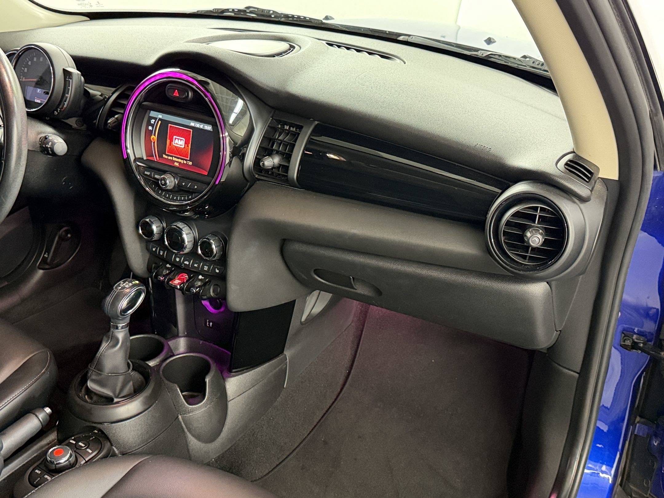 Used 2019 MINI Cooper 2-Door Hardtop FWD image 28