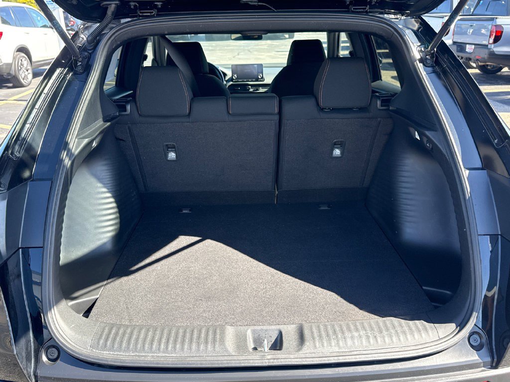 Used 2025 Honda HR-V Sport image 16