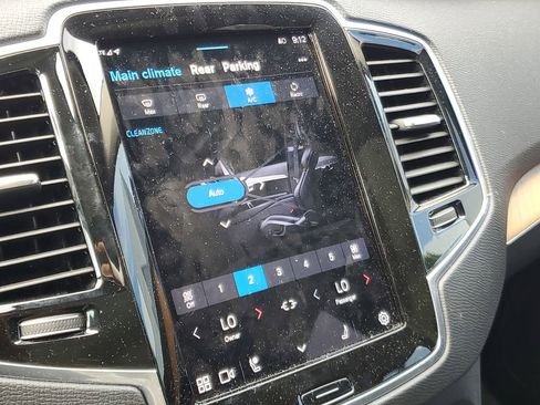 Certified 2024 Volvo XC90 B6 Plus w/ Protection Package Premier image 24