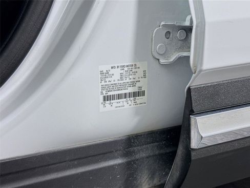 Used 2021 Ford Explorer XLT RWD image 38