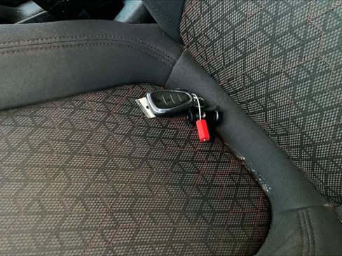 Used 2017 Chevrolet Sonic LT w/ Convenience Package image 13