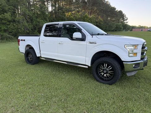 Used 2015 Ford F150 Lariat w/ Equipment Group 501A Mid image 1