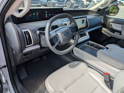 Certified 2025 Ford Expedition Active RWD image 14