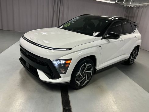 Used 2024 Hyundai Kona N Line image 3