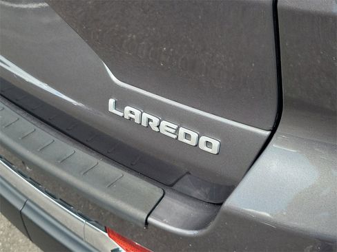 Used 2024 Jeep Grand Cherokee Laredo X image 6