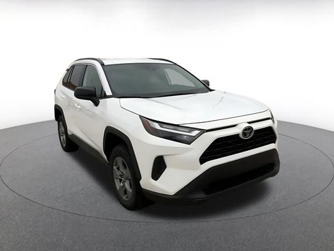 Used 2025 Toyota RAV4 LE image 3