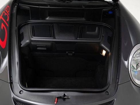 Used 2010 Porsche 911 GT3 RS image 36