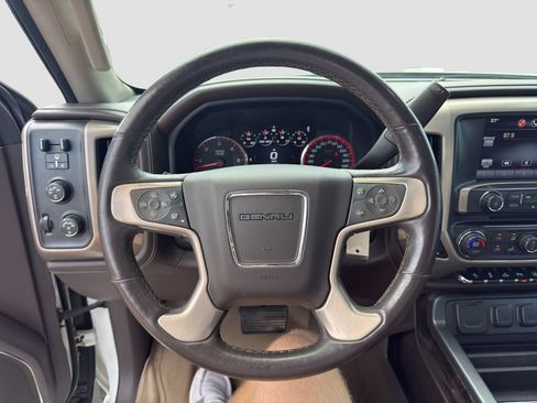 Used 2015 GMC Sierra 1500 Denali w/ Driver Alert Package AWD/4WD image 10