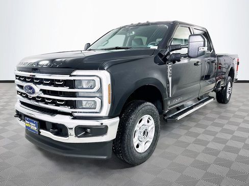 New 2026 Ford F350 XLT w/ XLT Premium Package AWD/4WD image 24