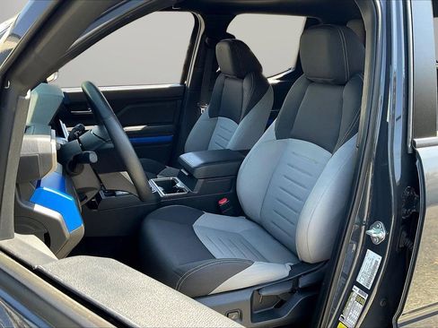 Used 2024 Toyota Tacoma TRD Sport image 21