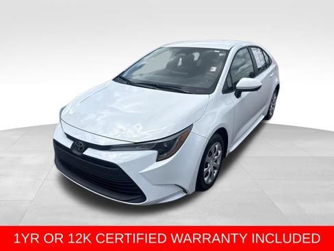 Used 2025 Toyota Corolla LE FWD image 1
