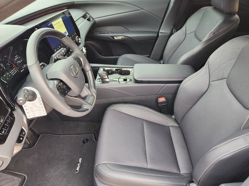 New 2026 Lexus RX 350 FWD image 8
