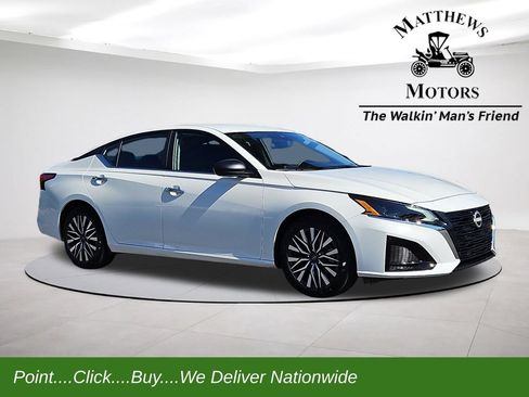 Used 2025 Nissan Altima 2.5 SV FWD image 1