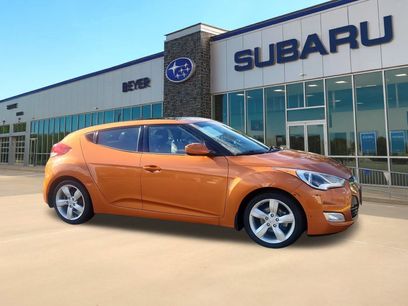 Used 2014 Hyundai Veloster w/ Style Package 02
